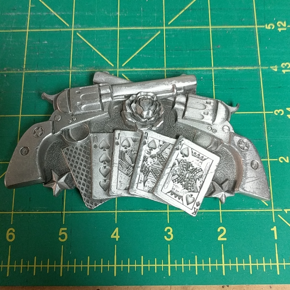 Men's pewter hidden aces belt buckle